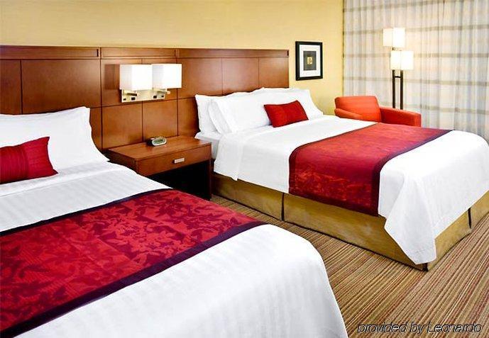 Courtyard By Marriott Pittsburgh Airport Hotel Coraopolis Quarto foto