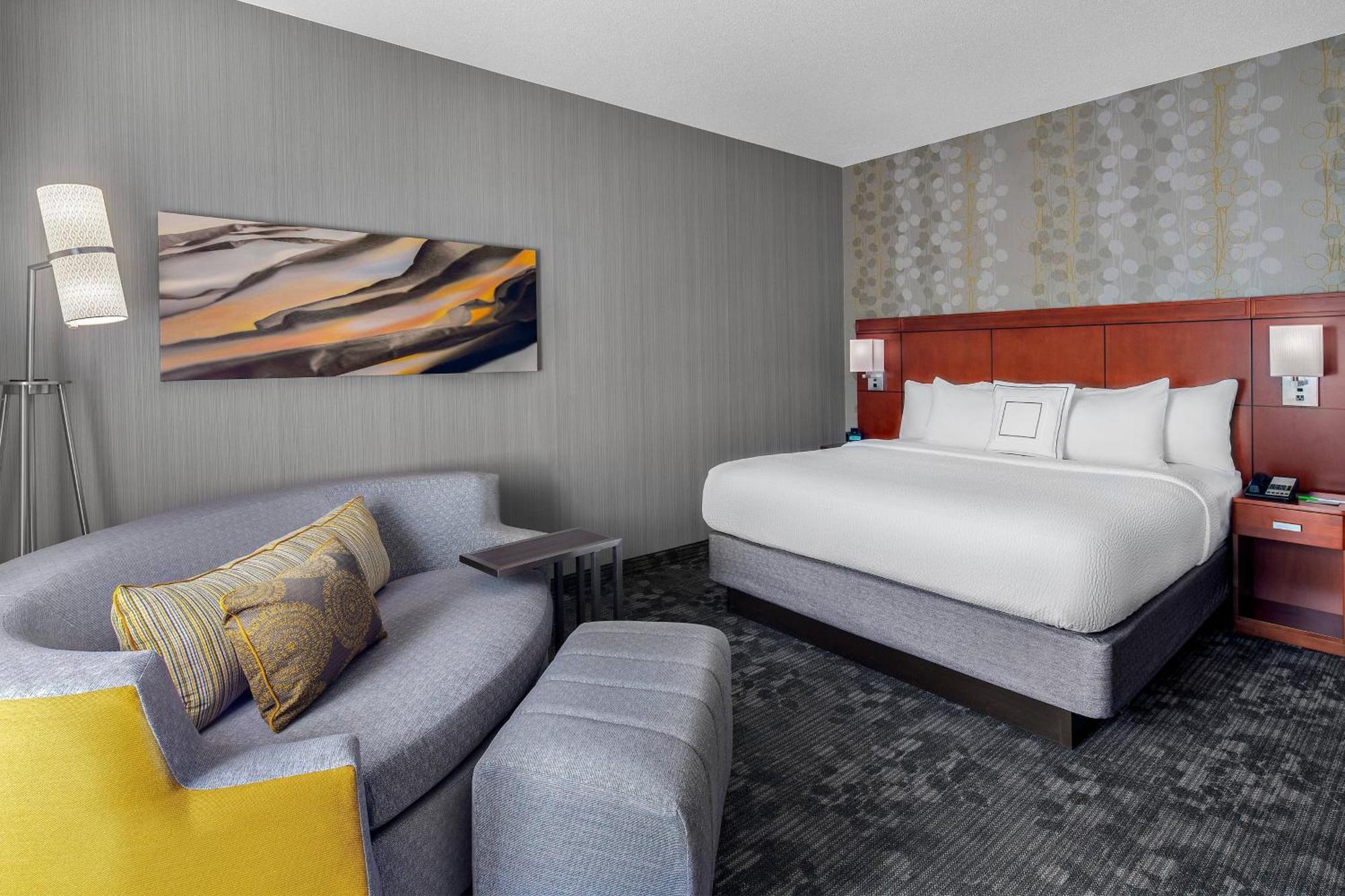 Courtyard By Marriott Pittsburgh Airport Hotel Coraopolis Exterior foto