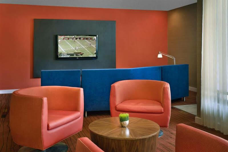 Courtyard By Marriott Pittsburgh Airport Hotel Coraopolis Exterior foto