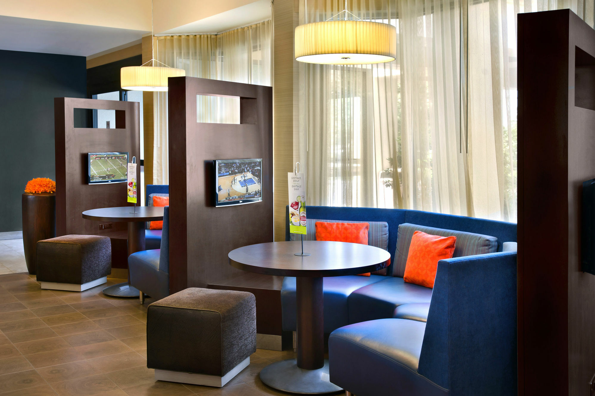 Courtyard By Marriott Pittsburgh Airport Hotel Coraopolis Exterior foto